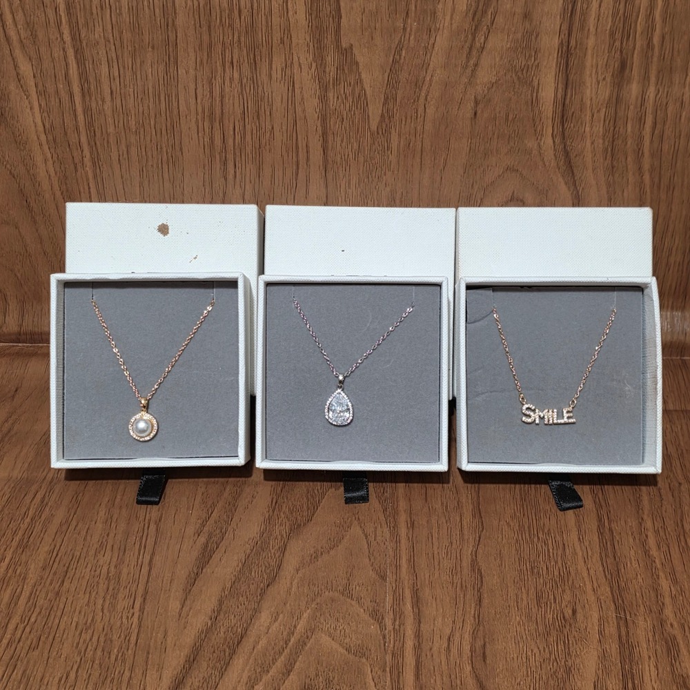 Set of 3 18K Gold Plated & Silver Tone Pearl Gem SMILE Inlay Necklaces NEW